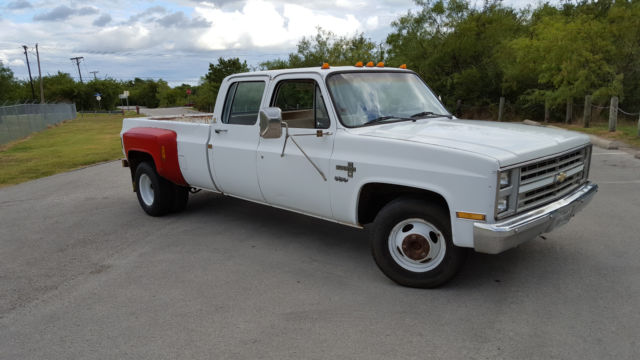1987 chevy c30 r30 dually 3 + 3 diesel cummins engine swap 5-speed getrag