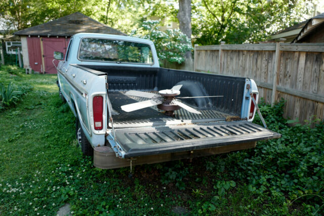 1978 ford f-150 pickup truck with bedliner