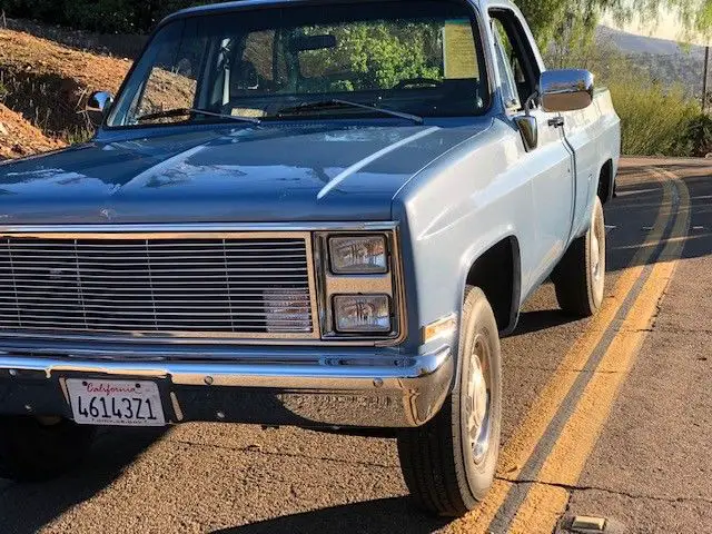 1975 gmc classic sierra custom pickup truck