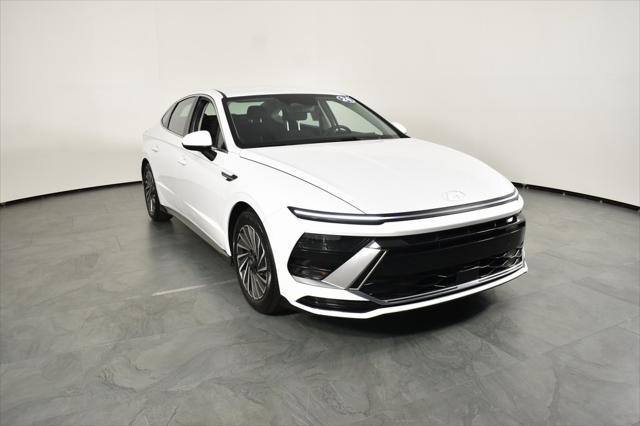 2024 hyundai sonata hybrid se