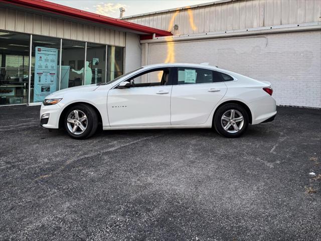 2022 chevrolet malibu fwd lt