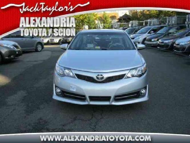 2014 toyota camry se in alexandria, va