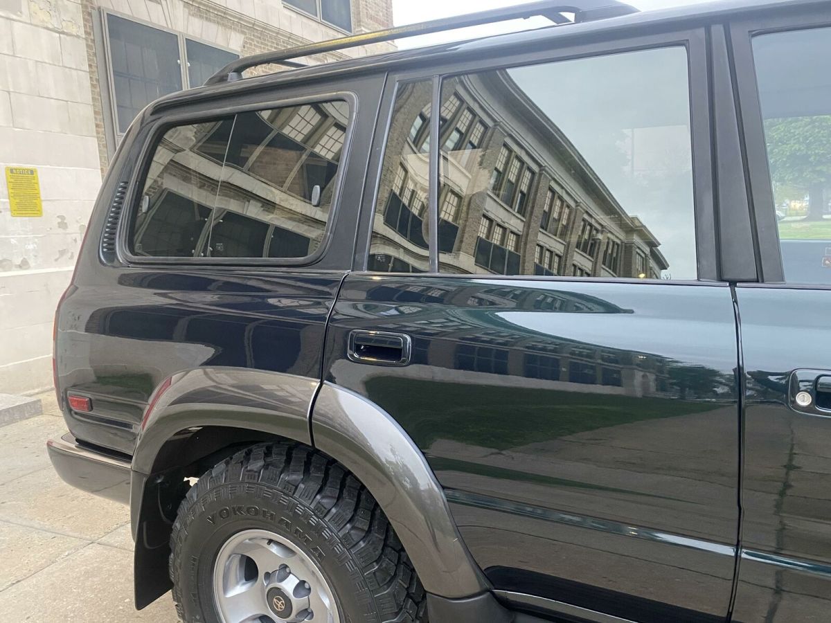 1994 toyota land cruiser very clean!
