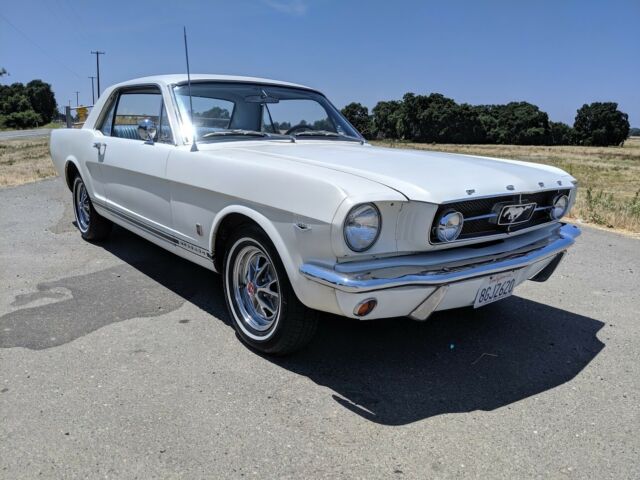 1965 ford mustang gt, ca car, very original, pony interior, console, solid car!!