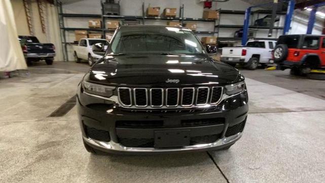 2022 jeep grand cherokee l laredo