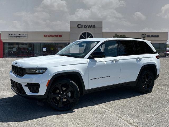 2023 jeep grand cherokee altitude