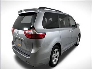 2015 Toyota Sienna le 8-passenger
