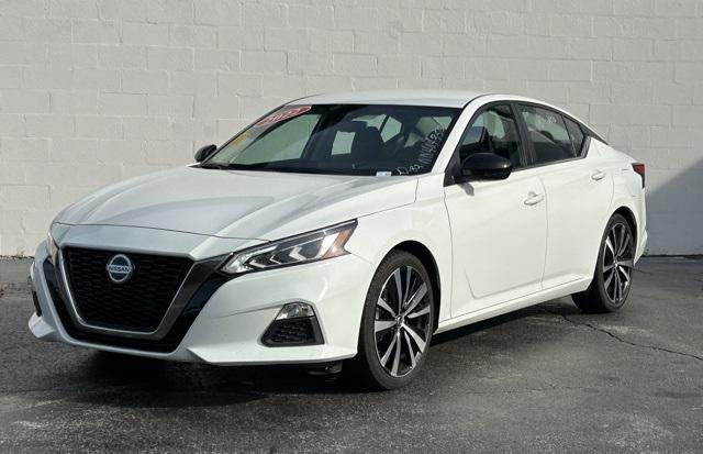 2022 nissan altima sr fwd