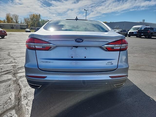 2020 ford fusion se