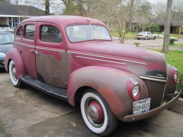 1939 ford deluxe sedan