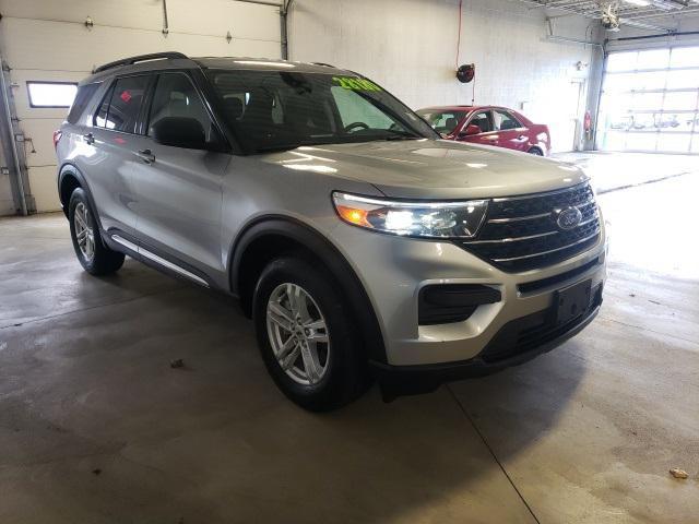 2021 ford explorer xlt