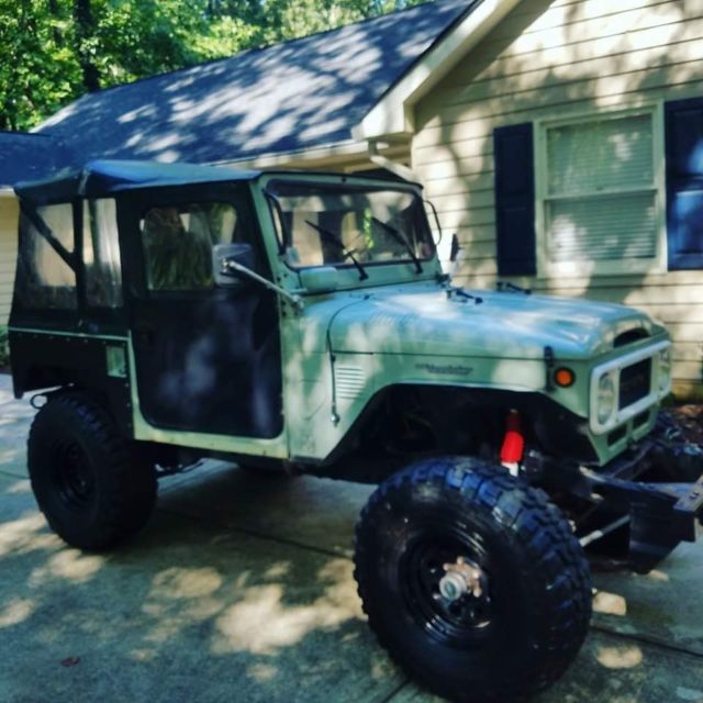 1979 fj40 v8