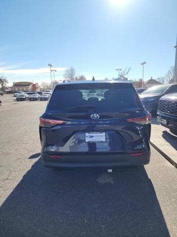 2021 toyota sienna xle