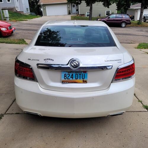 2011 buick lacrosse cxs with only 82k miles! $11,500