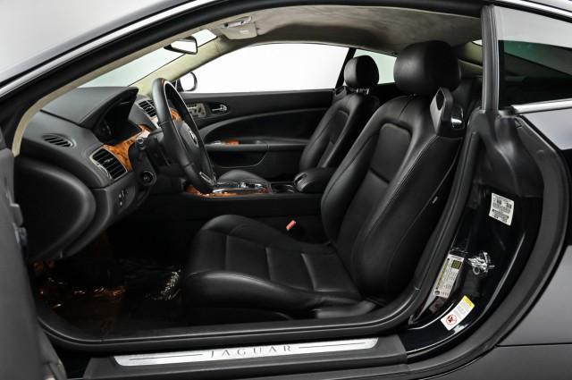 2009 jaguar xkr base