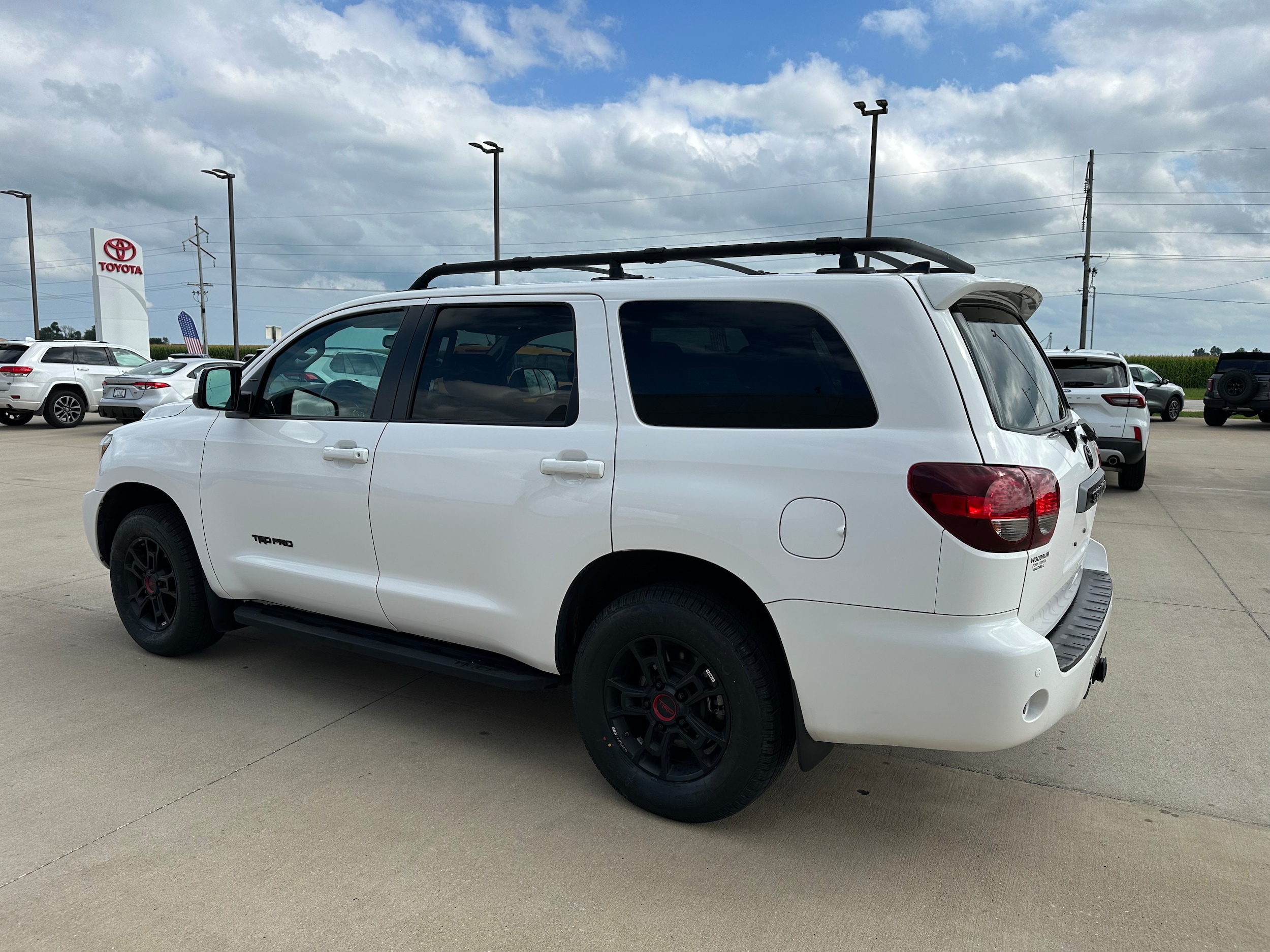 2021 toyota sequoia