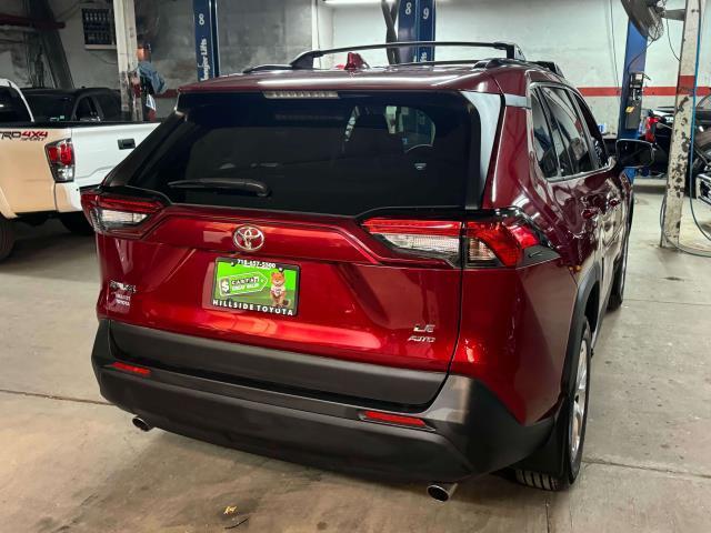 2021 toyota rav4 le