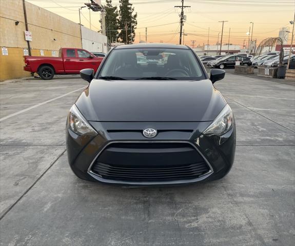 2017 toyota yaris ia base