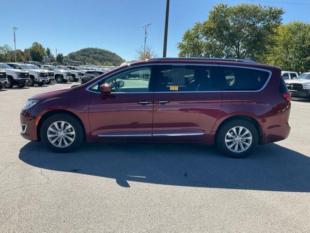 2018 chrysler pacifica touring-l plus