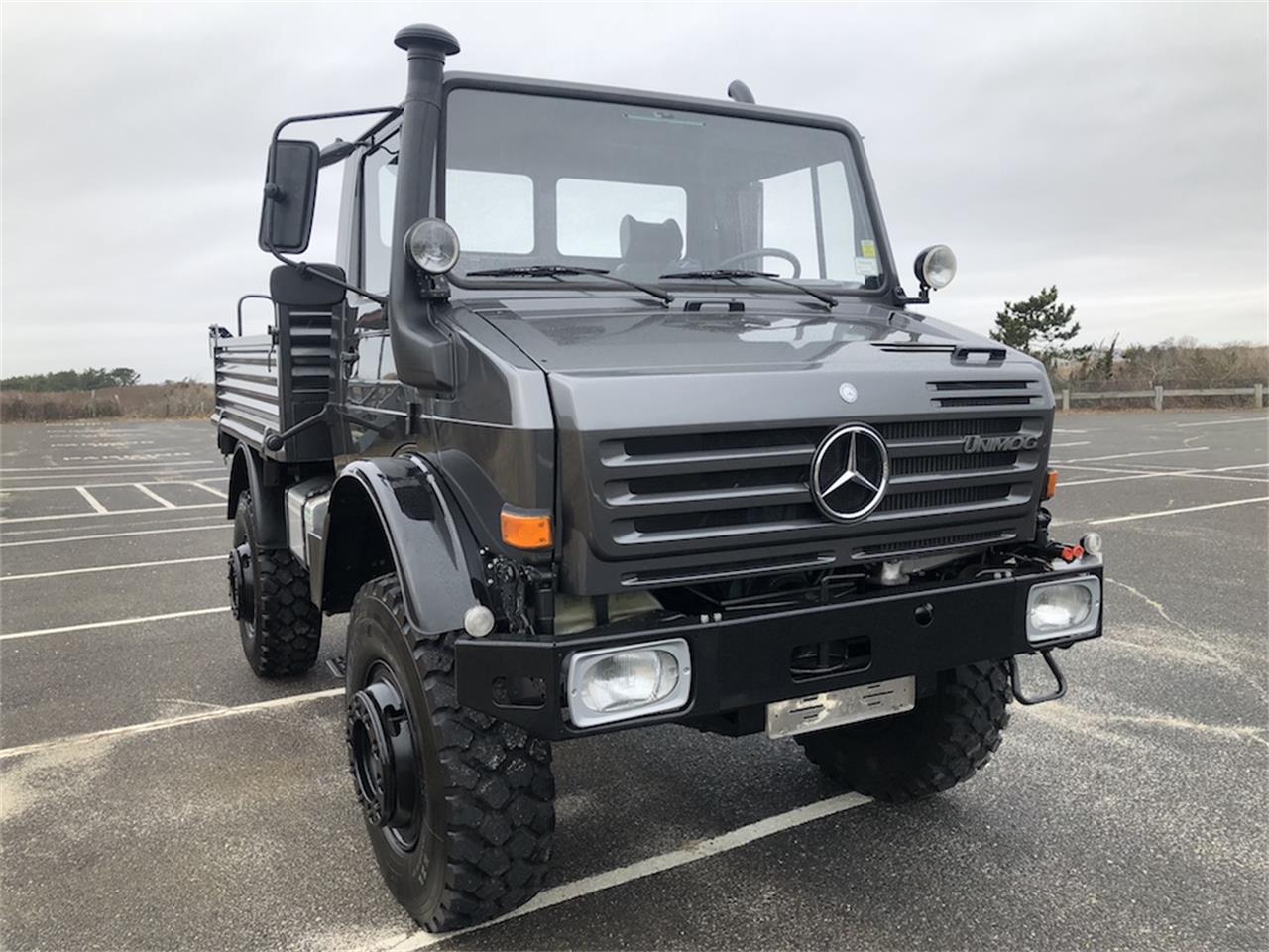 1989 mercedes-benz unimog