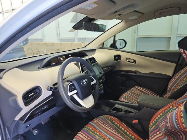 2017 toyota prius two