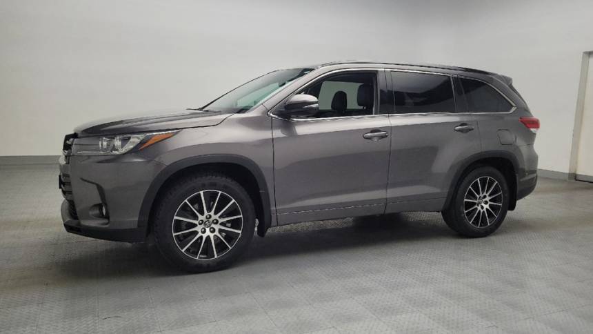 2017 toyota highlander se