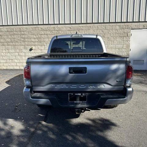 2021 toyota tacoma trd sport