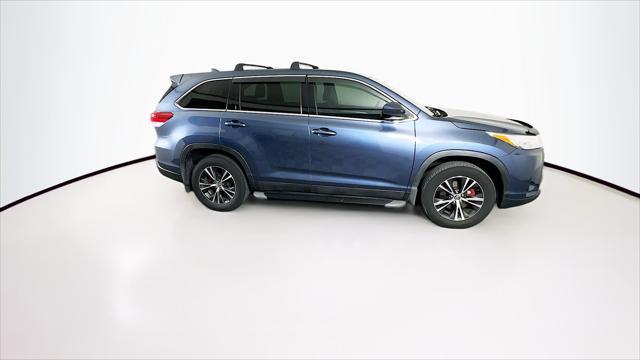 2019 toyota highlander le plus