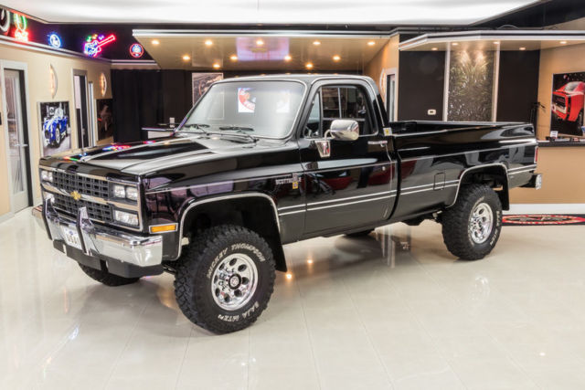 scottsdale 3/4 ton pickup! survivor 63k original miles, original drivetrain, 4x4