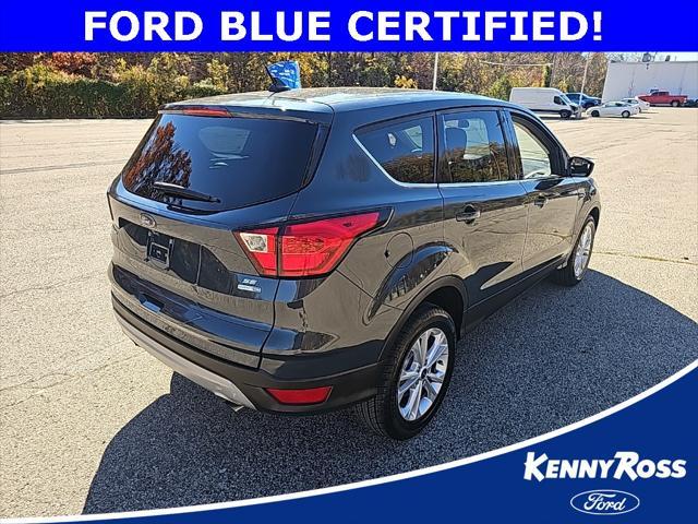2019 ford escape se