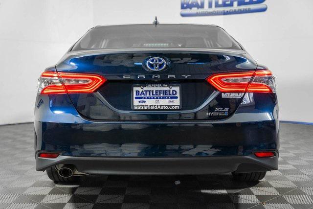2020 toyota camry hybrid xle