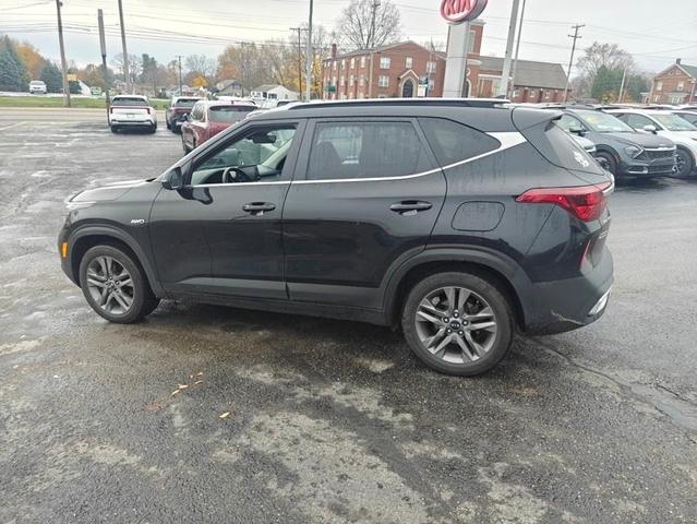 2021 kia seltos s