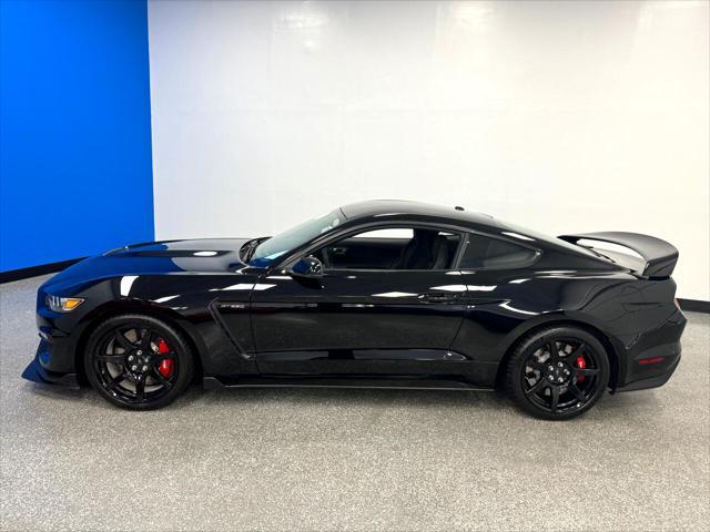 2017 ford shelby gt350 base