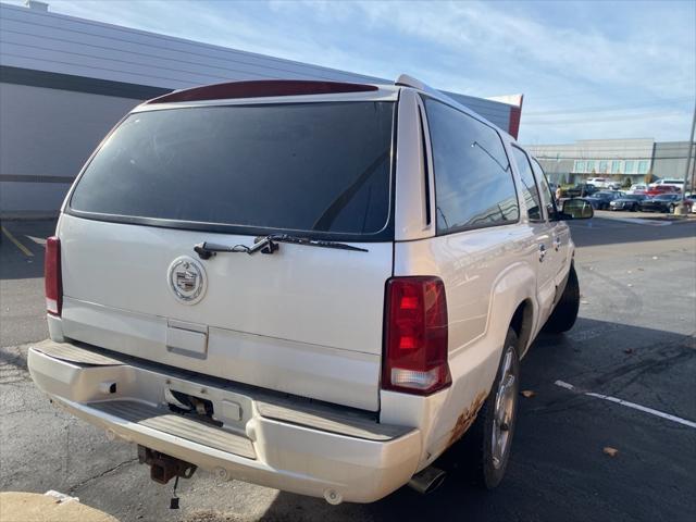 2004 cadillac escalade esv standard