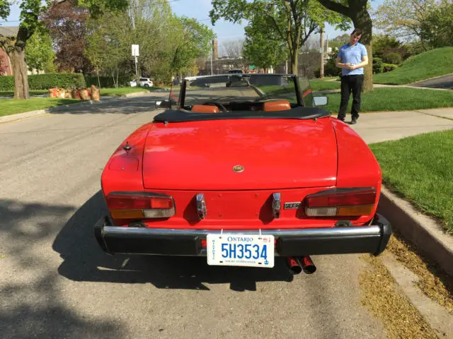 fiat 124 spider 2000 pininfarina ferrari red coupe convertible