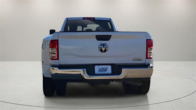 2023 ram 3500 tradesman crew cab 4x4 8' box