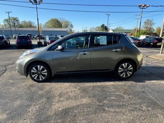 2016 nissan leaf sv