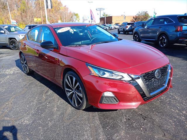 2022 nissan altima sr fwd