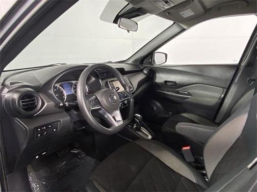 2020 nissan kicks in milwaukee, wisconsin