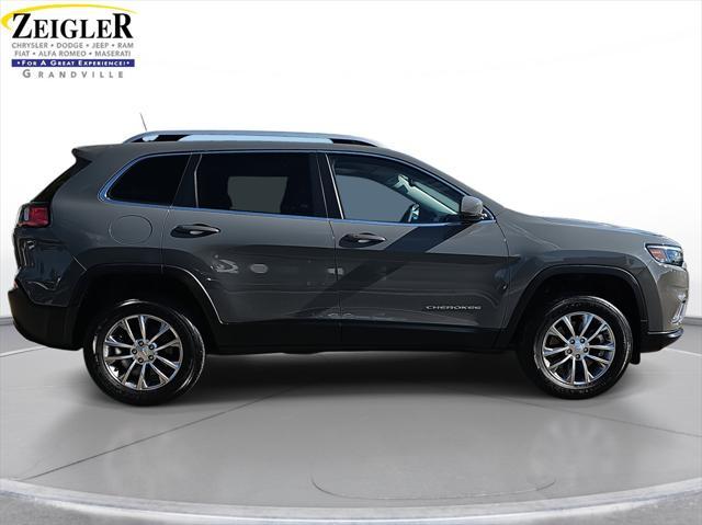 2021 jeep cherokee latitude lux