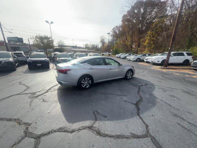 2023 nissan altima s fwd