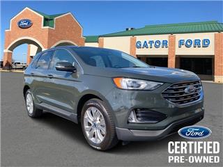 2022 Ford Edge titanium