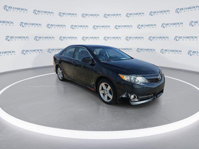 2012 toyota camry se