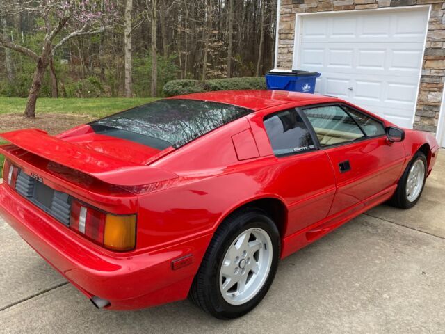lotus esprit turbo se, extensive service, runs and drives like new