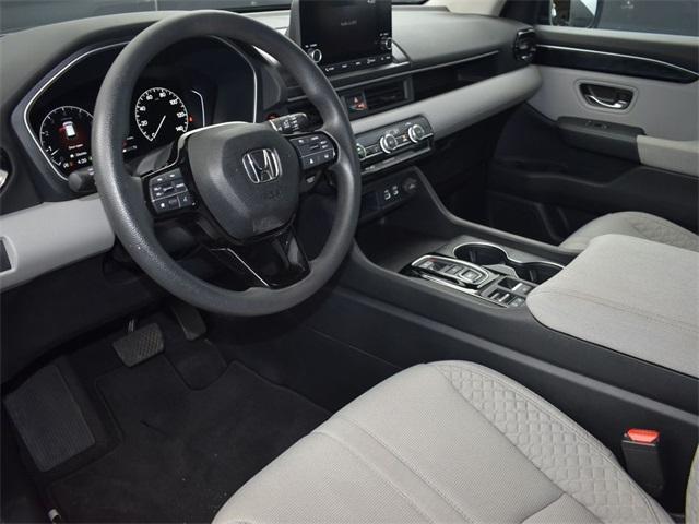 2023 honda pilot lx