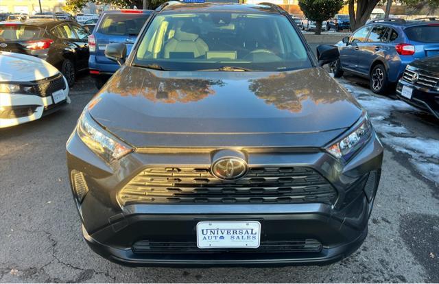 2020 toyota rav4 le