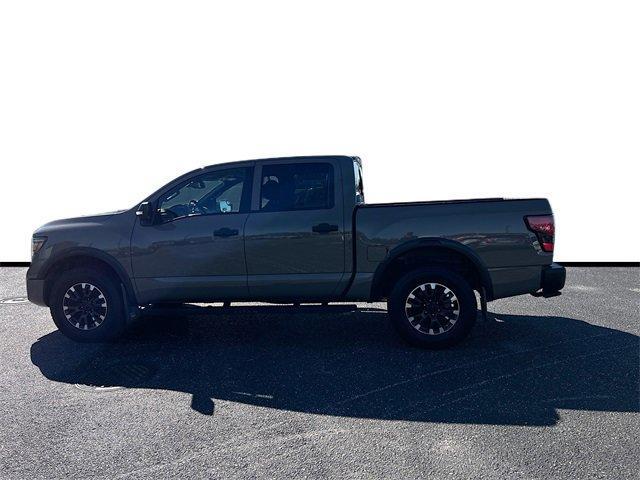 2021 nissan titan pro-4x