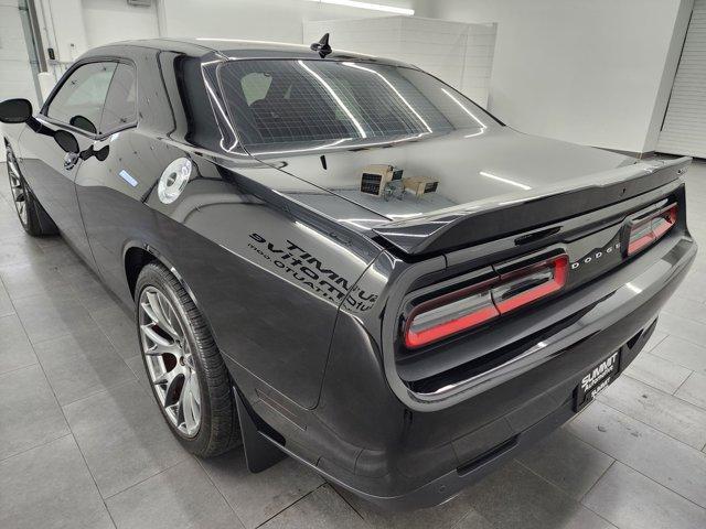 2016 dodge challenger srt 392