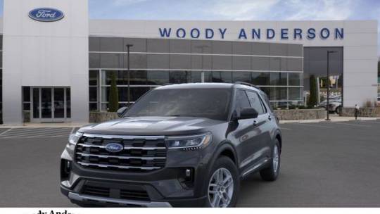 2025 Ford Explorer active