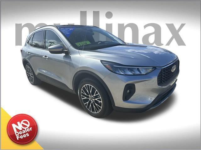 2023 ford escape base